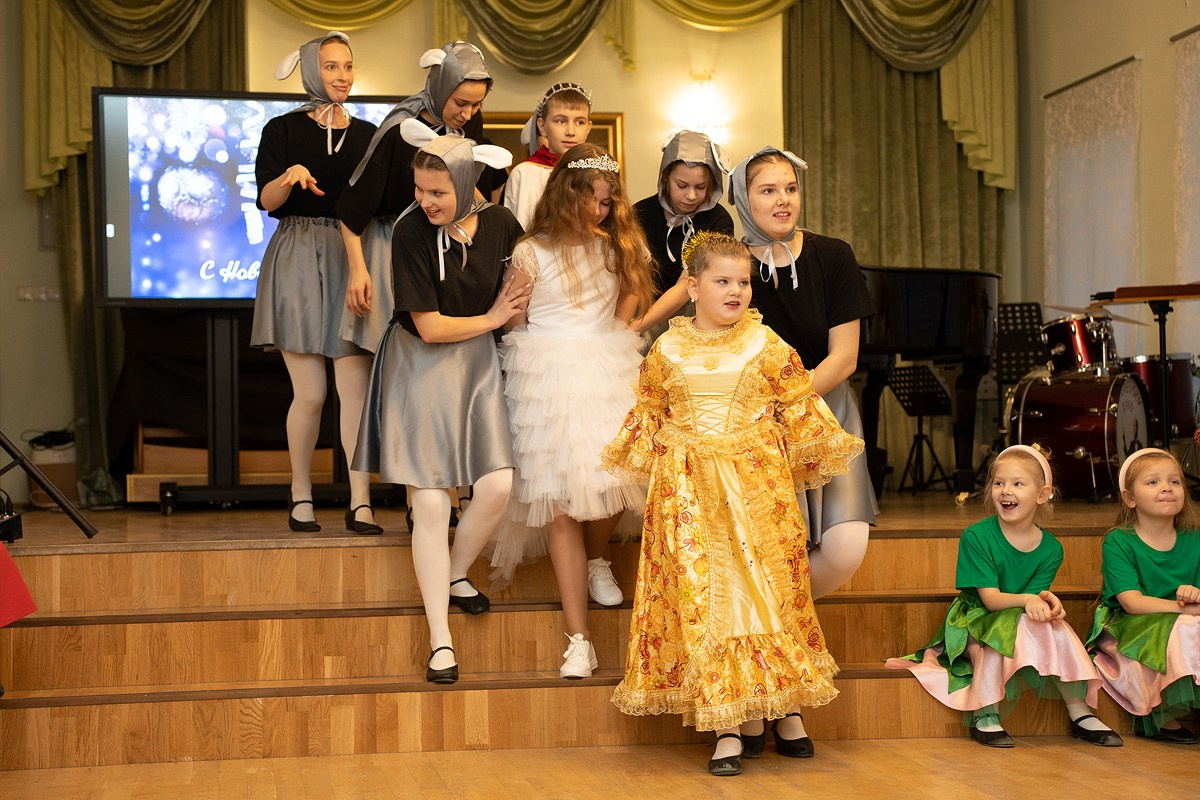 Новогодняя ёлка для ребят в ДШИ имени И. О. Дунаевского!. Фотограф Мария Ковкова