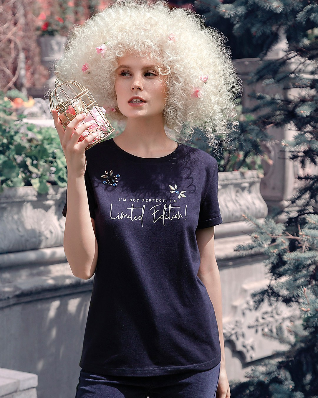 Имиджевая фэшн съемка одежды: кампейн, лукбук, эдиториал, Новосибирск. Съемка фото и видео для маркетплейсов Вайлдберриз, Озон в Новосибирске