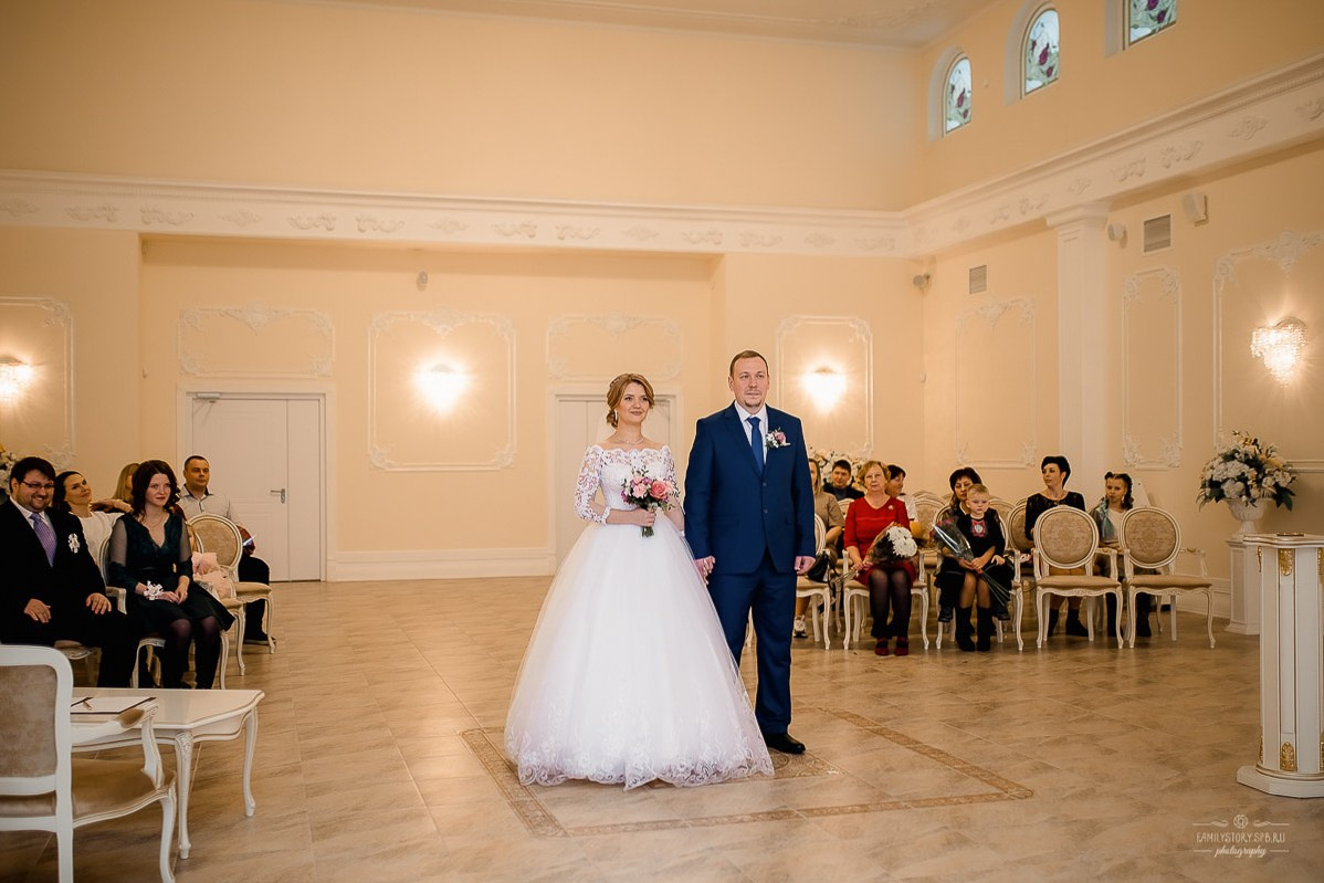 Свадебная фотосессия в интерьере: уют, фактура и свет как у старых мастеров. Свадебный фотограф — Санкт-Петербург (СПб) Питер