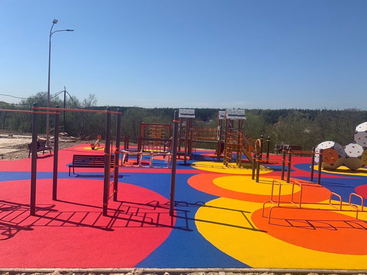 ПРОСПЕКТ КУПРИНА 40. Recro