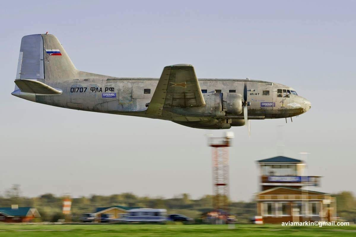 Ил-14Т «Голубая Мечта». Авиационная техника для кино, рекламы и фотосессий