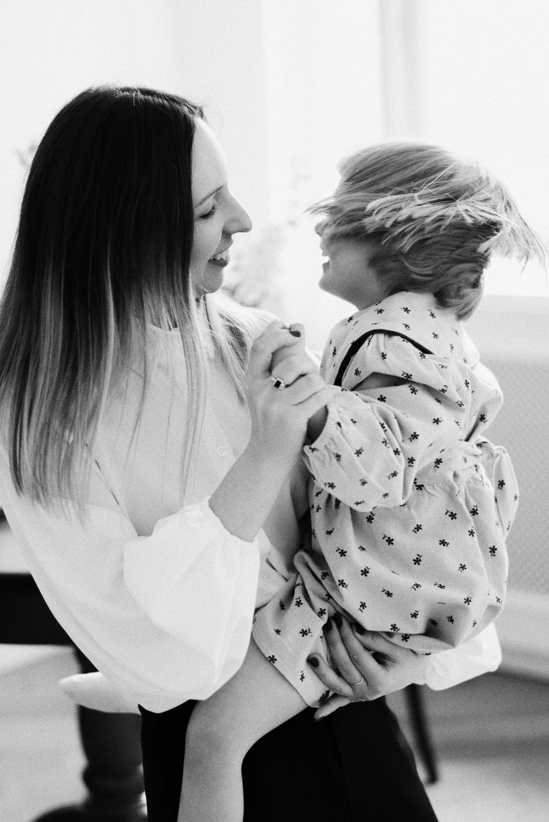 Семейный фотограф в Тюмени — Домашняя фотосессия — Дарья Мустафина. Фотограф Дарья Мустафина, Тюмень