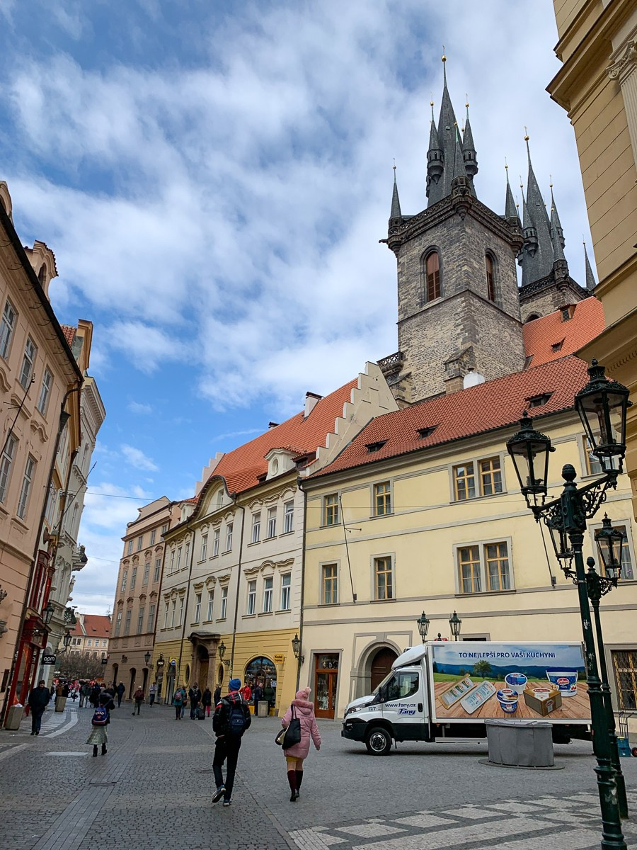 Прага