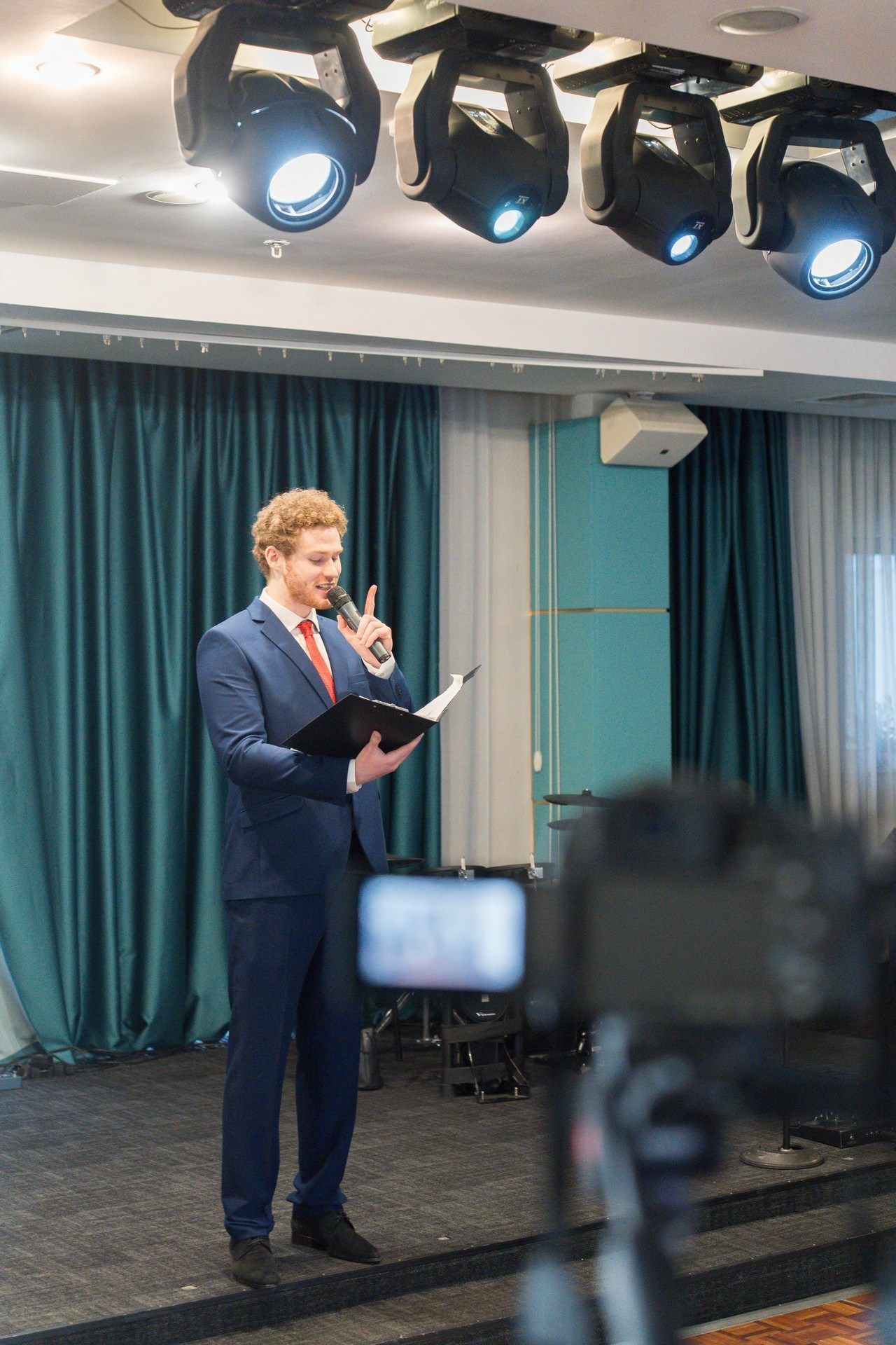 Русьпушнина. Репортажная съёмка в Санкт-Петербурге, Константин Петров