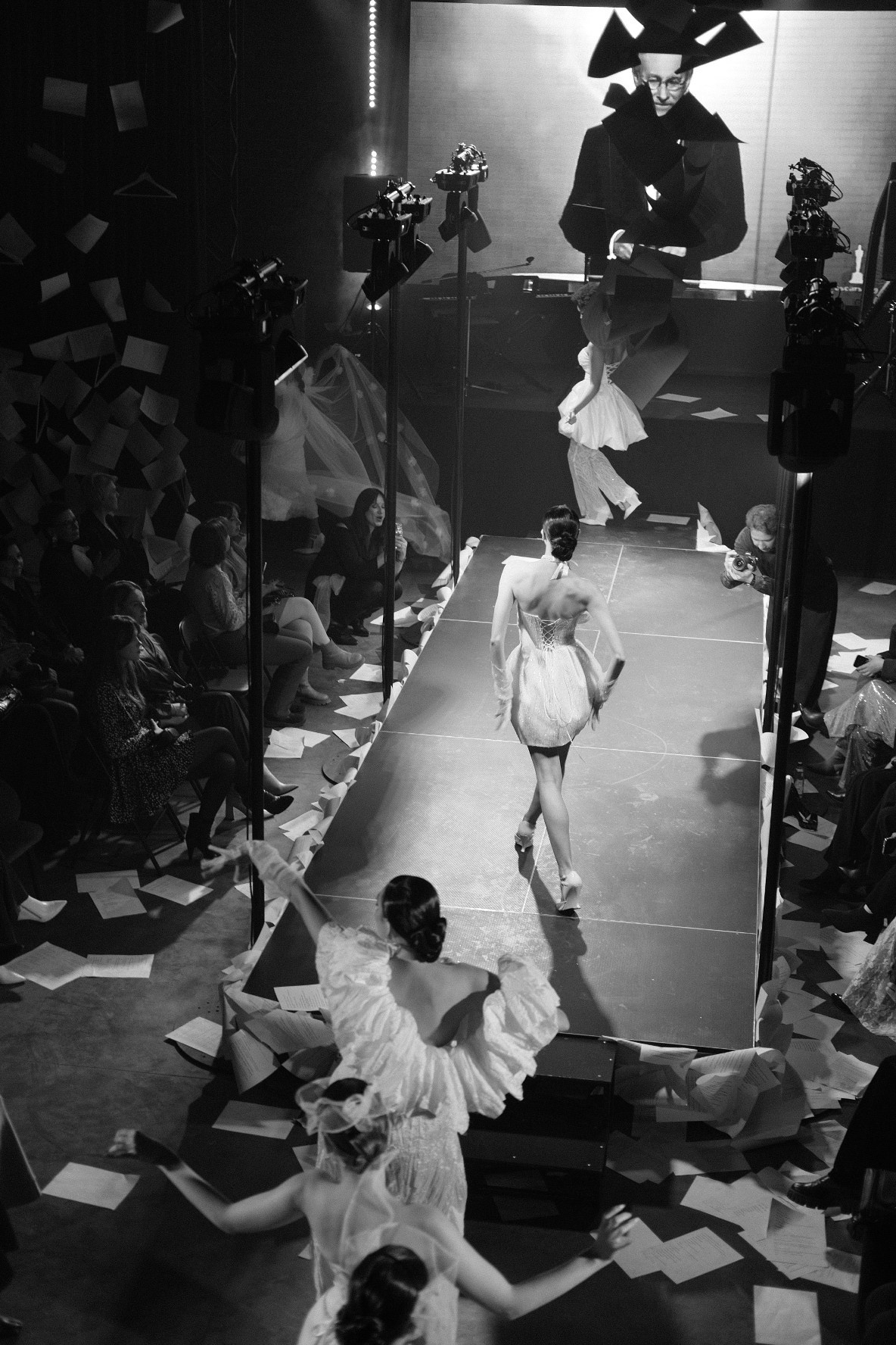 Показ коллекции свадебных платьев Anikeeva. Фотограф Саша Львова