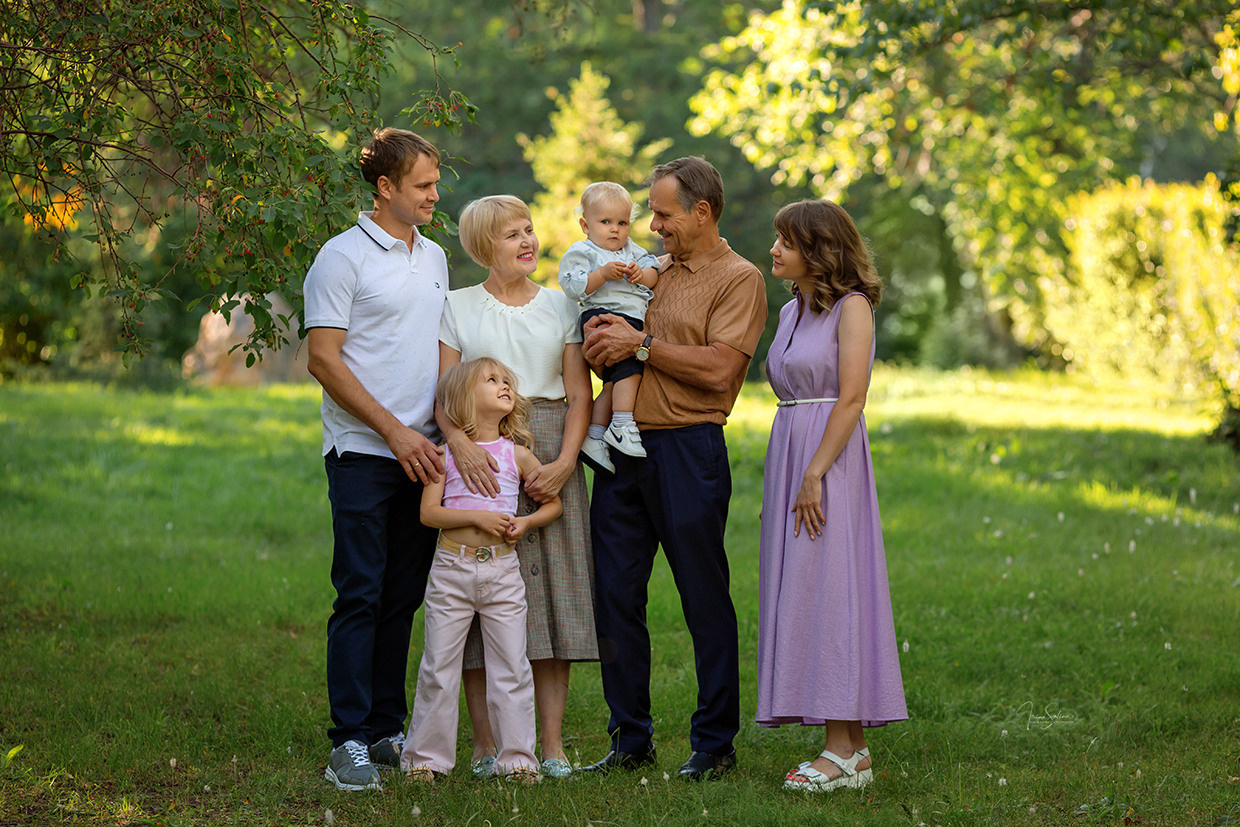 Семья (фотосессия на природе). Детский и семейный фотограф в Екатеринбурге
