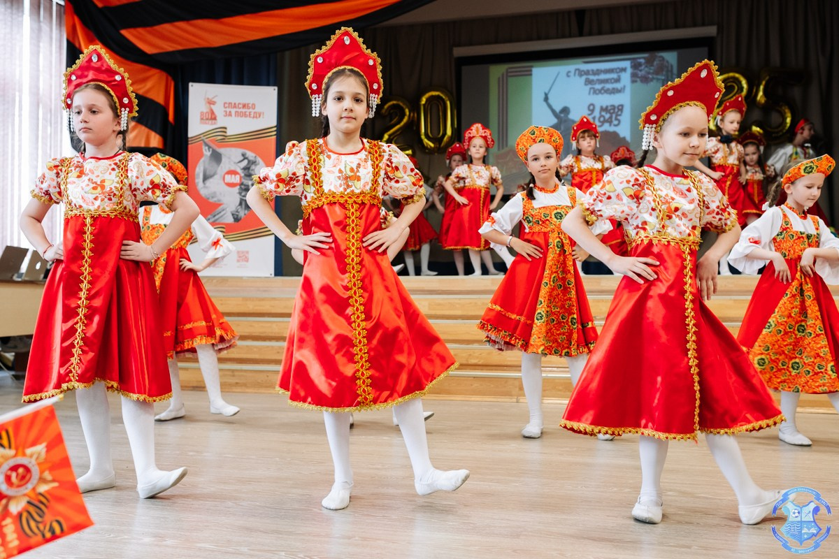 Праздник 9 мая в школе. Фотограф Москва