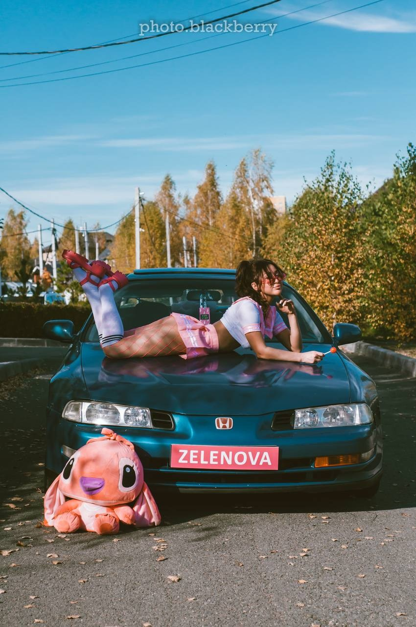 Auto & Lifestyle. Люблю снимать не только эмоции людей, но и автомобили.Живу в Челябинске, ну и конечно как же без путешествий по городам