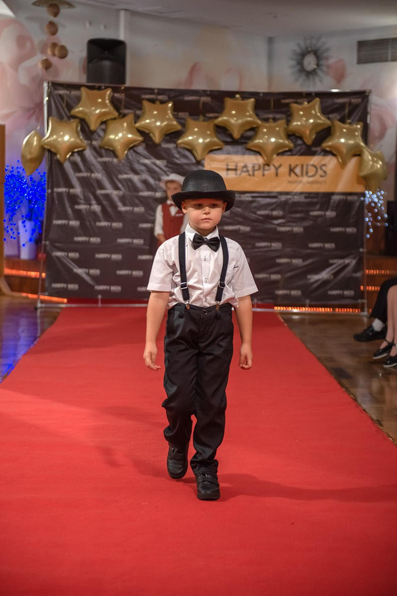 HAPPYkids дефиле санаторий Октябрьский. Семейный и коммерческий фотограф в Сочи Александр Бодунов