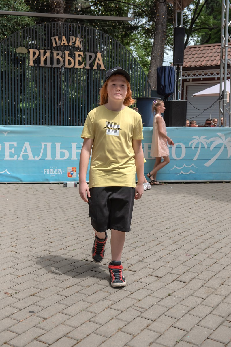 Парк Ривьера дефиле HAPPYkids. Семейный и коммерческий фотограф в Сочи Александр Бодунов