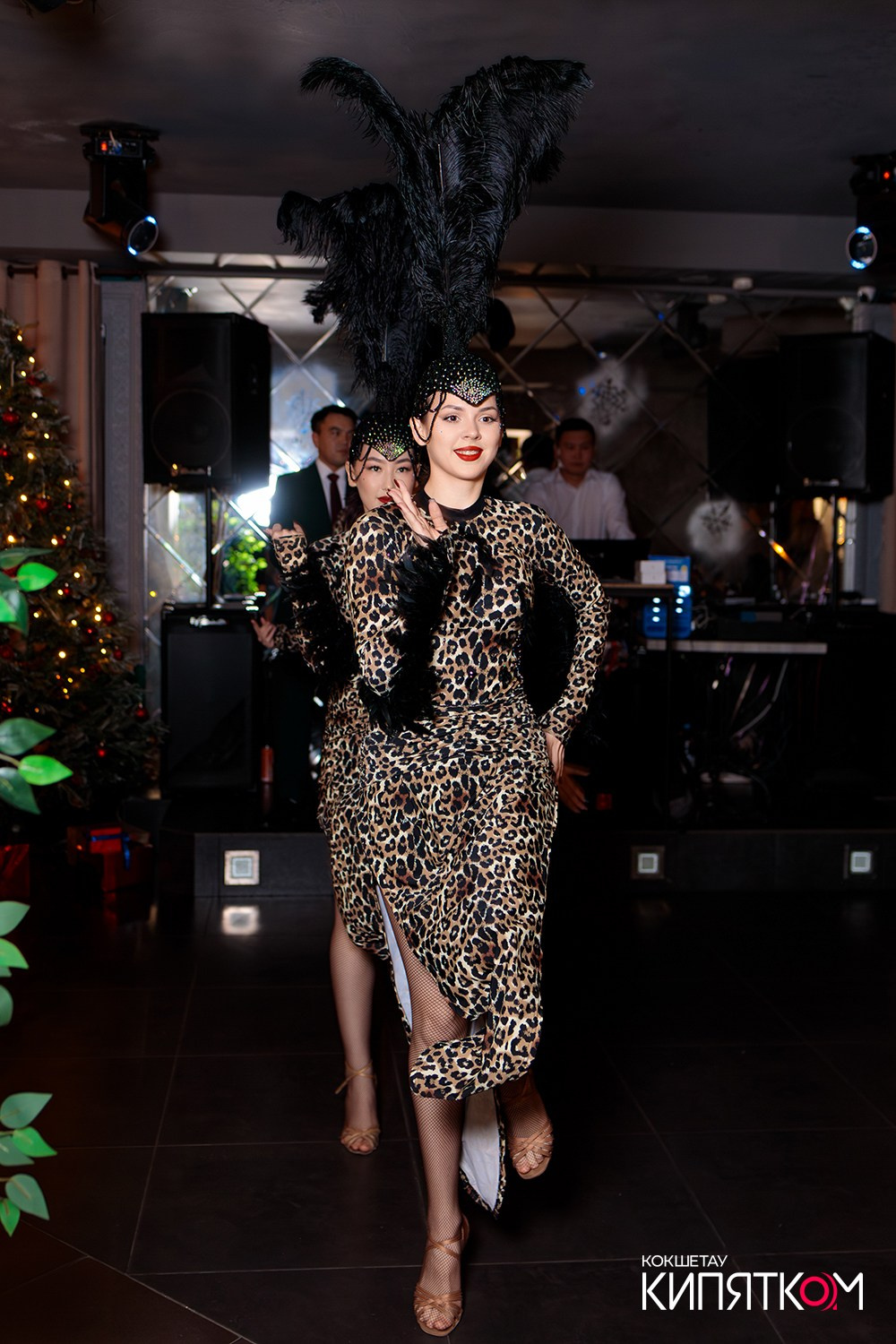 ШАШЛЫЧНЫЙ ДВОР (АБАЯ). КИПЯТКОМ КОКШЕТАУ