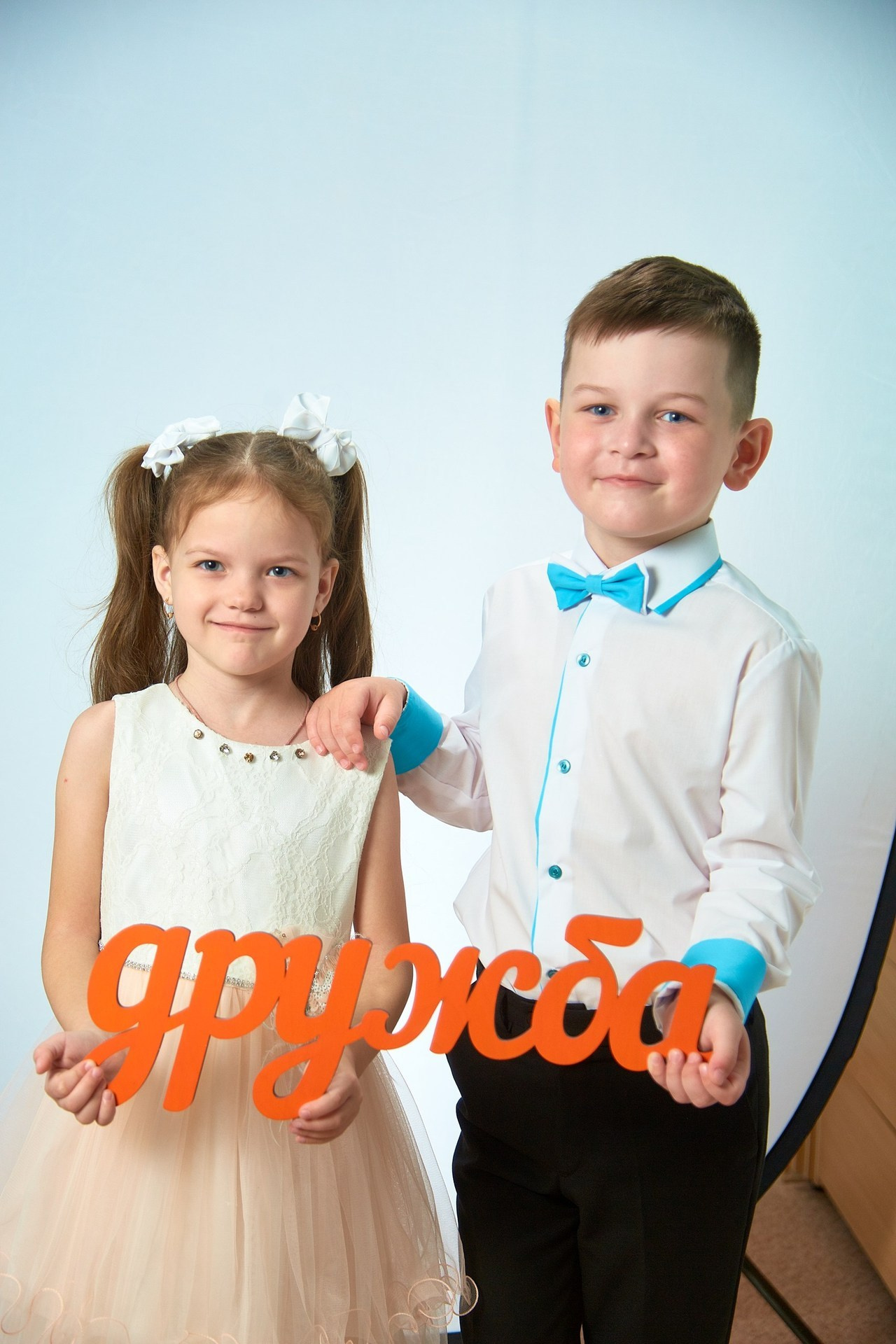 Отзывы о работе фотографа для школы и детского сада в Новосибирске. Выпускной альбом Новосибирск