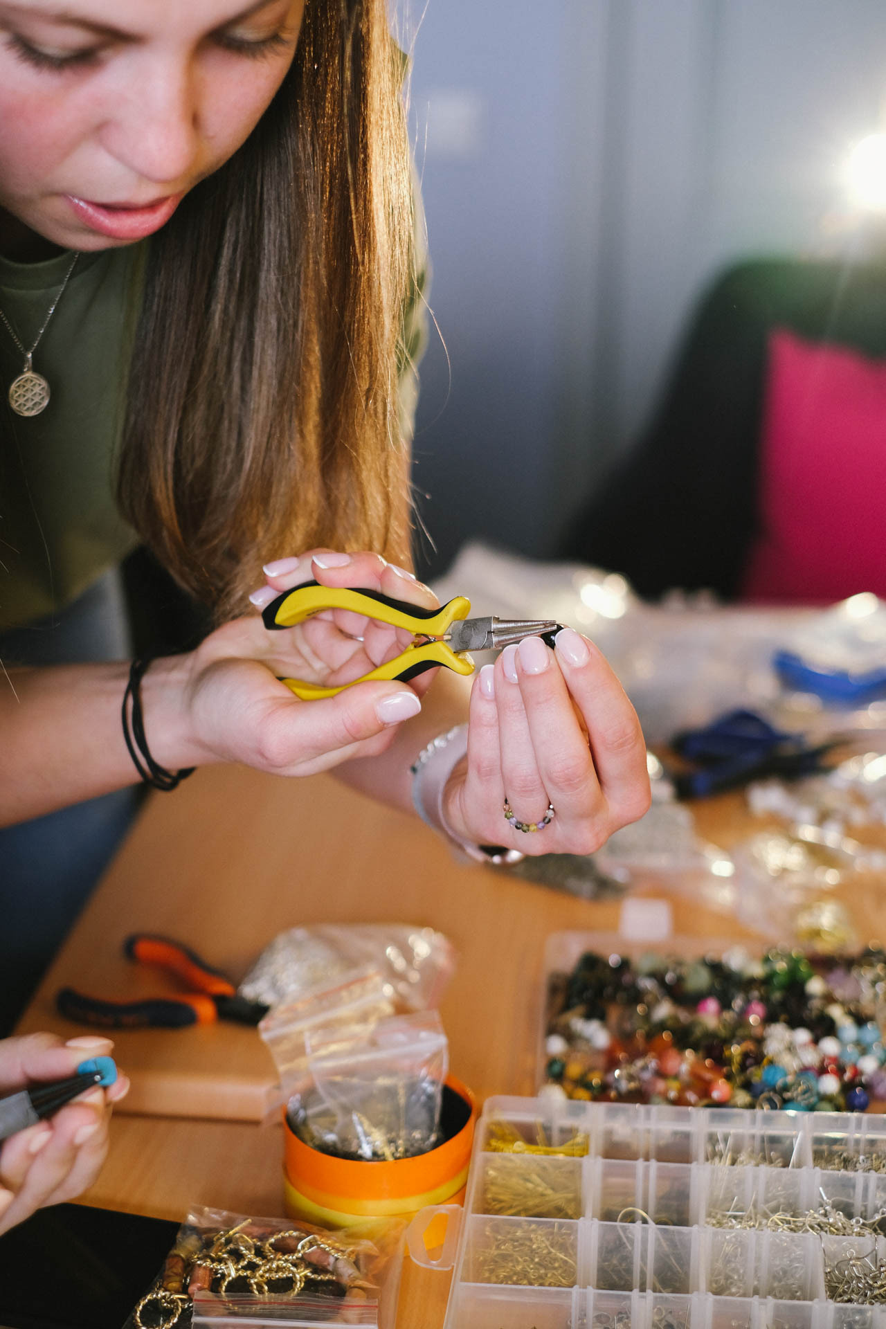 Мастер-класс по украшениям. Портретный и репортажный фотограф в Москве Олеся Лисарк