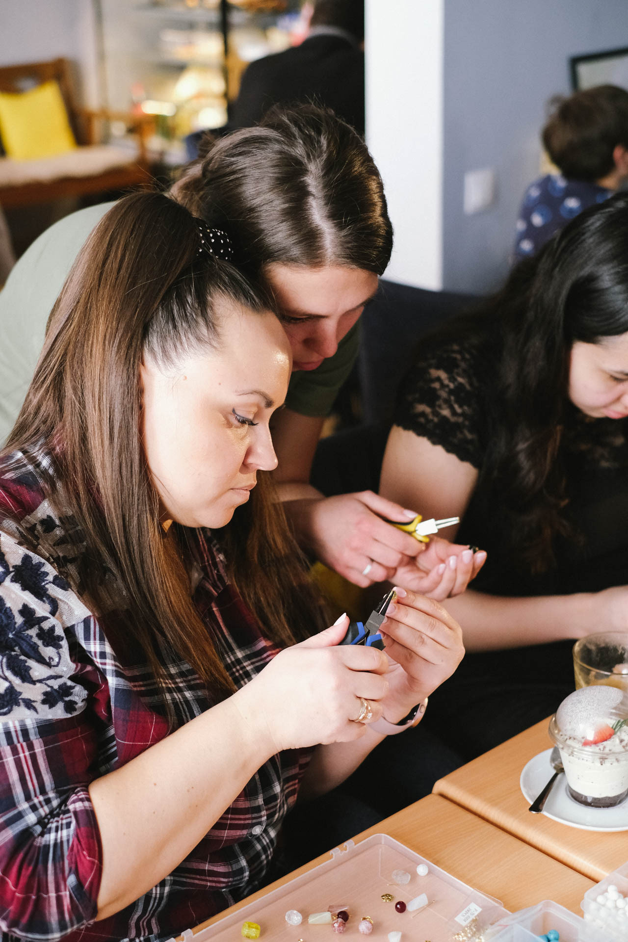 Мастер-класс по украшениям. Портретный и репортажный фотограф в Москве Олеся Лисарк