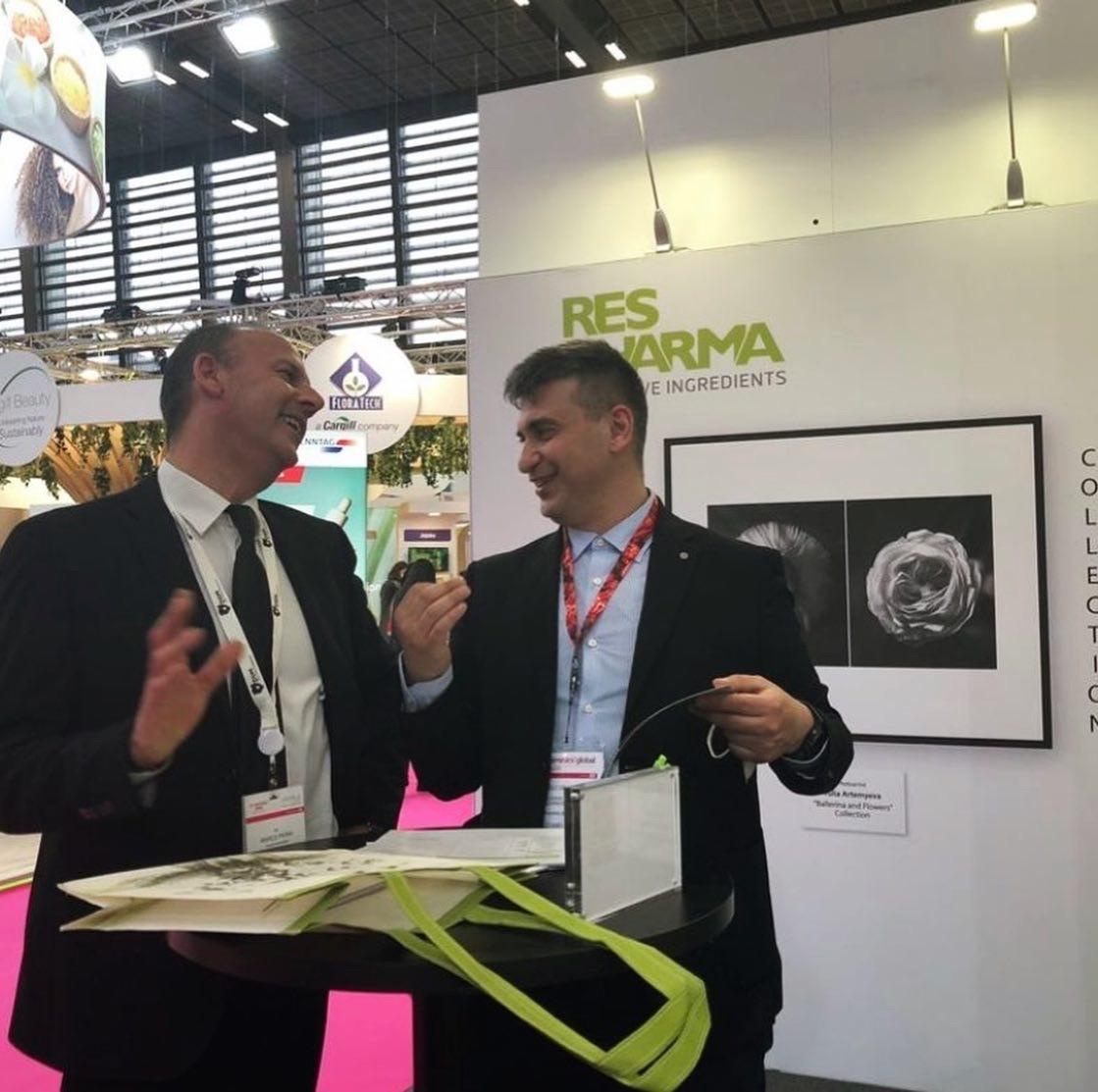 Фотопроект  Юлии Артемьевой Балерина и цветы