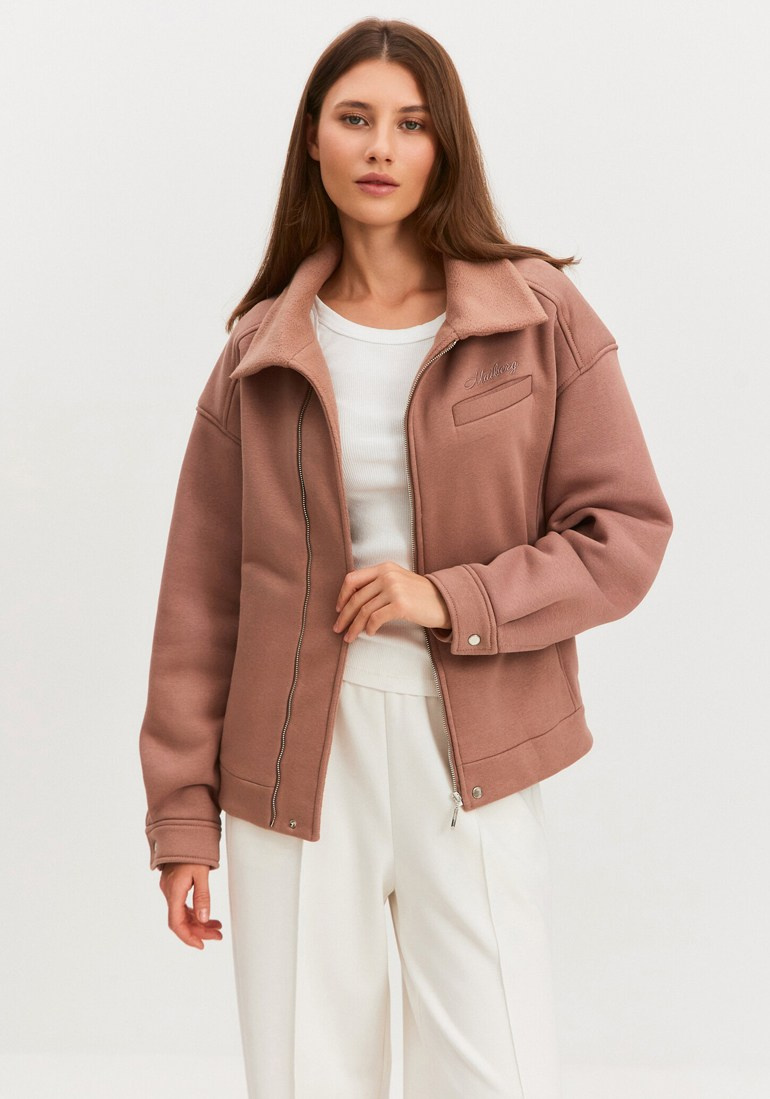 Модельная фотосъемка для МАIВЕRG. Портретный и репортажный фотограф в Казани