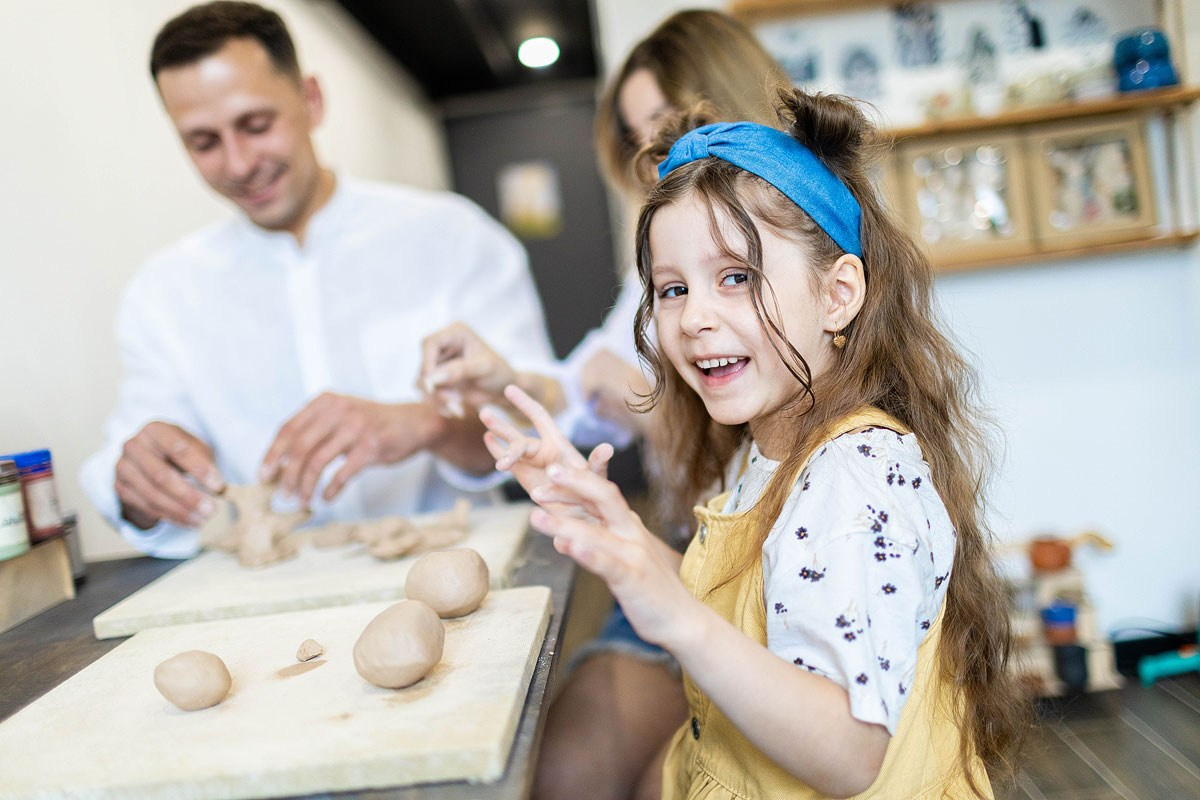 Семейные истории в гончарной мастерской. Детский и семейный фотограф Домодедово