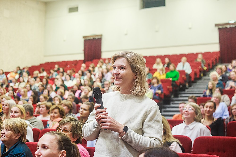 Стендап Ольги Савельевой «Всё обязательно наладится». Детский и семейный фотограф, фотограф мероприятий Нижний Новгород