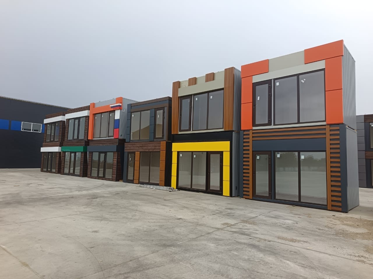 Галерея. Karkaspro. Производство торговых павильонов, торговых рядов и модульных зданий