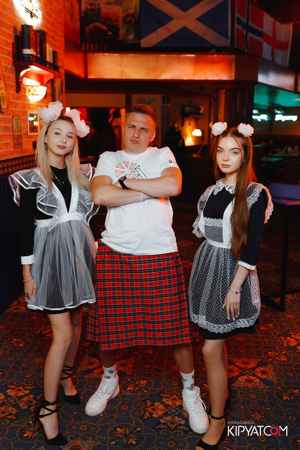 Harat's Irish Pub. Кипятком Караганда