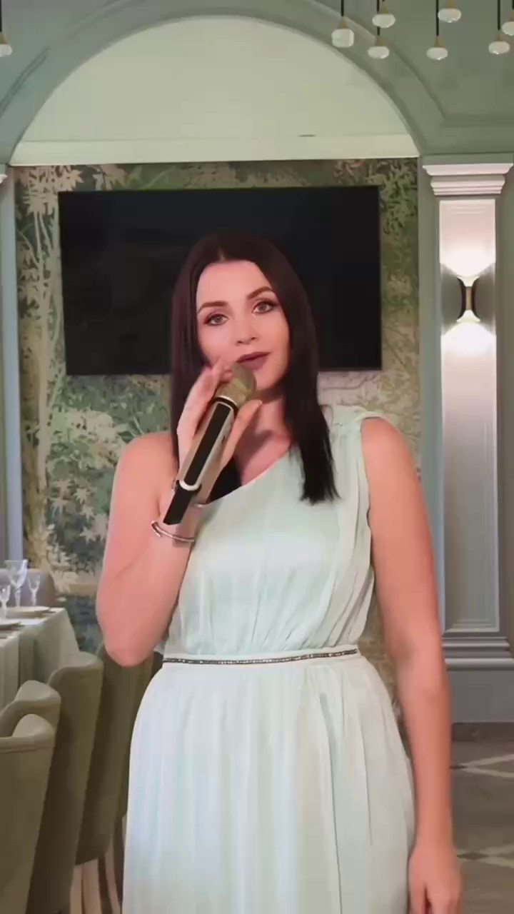 Музыкальное соправождение. Организатор праздников. Ведущая Марина Гребенникова