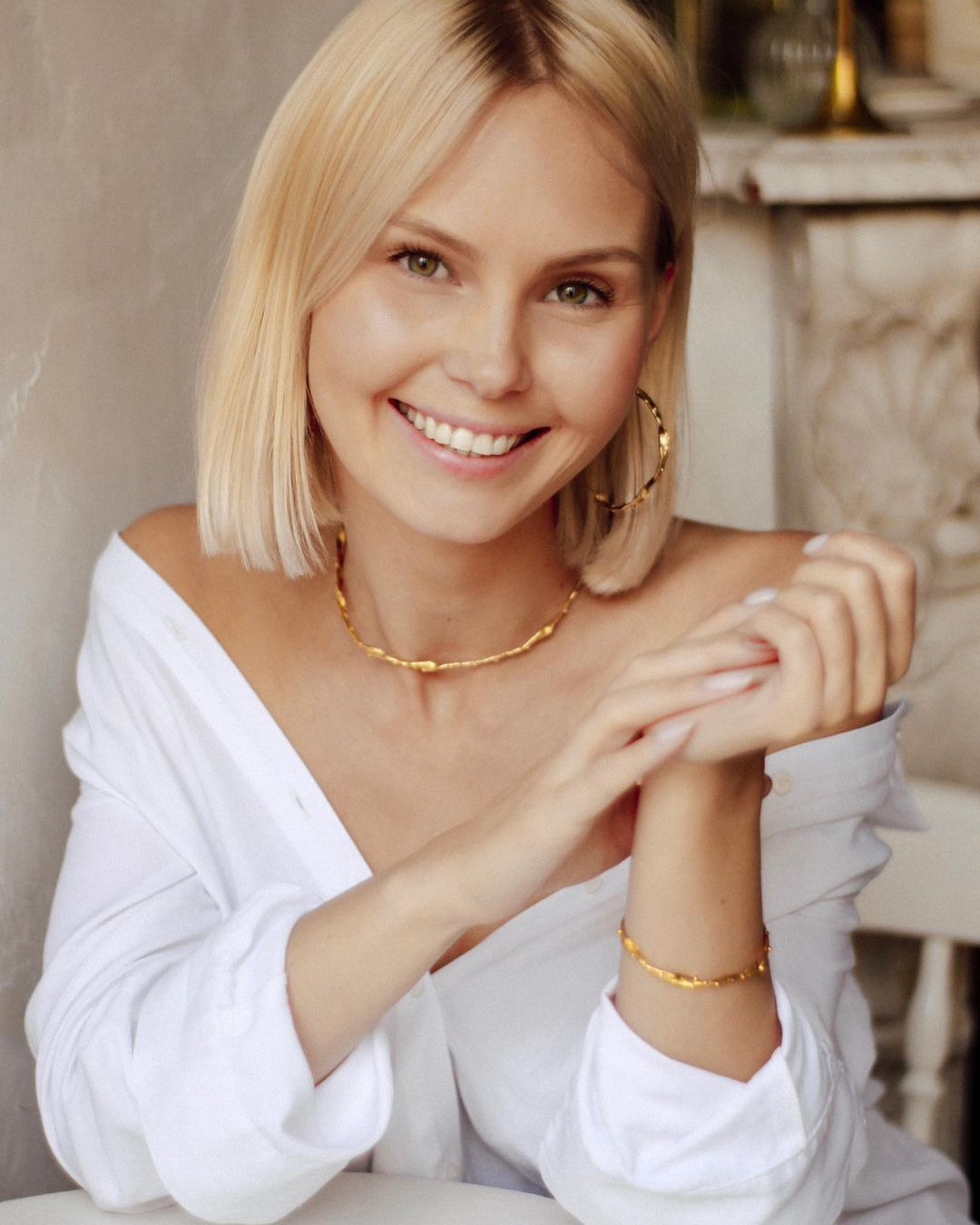 Съемка ювелирных украшений на модели