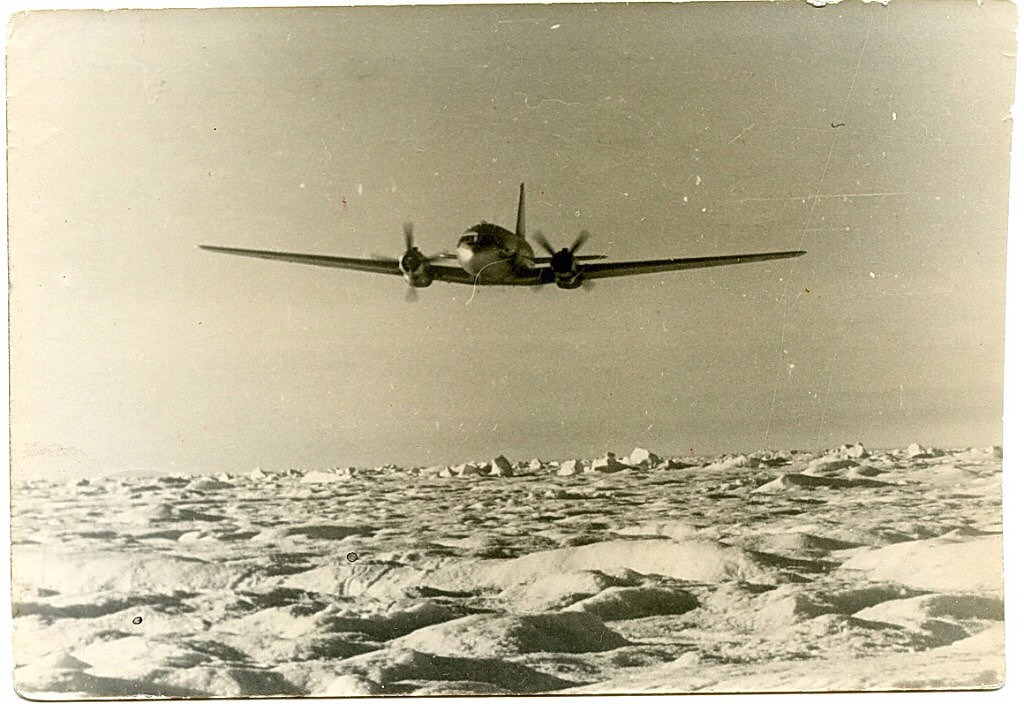 Исторические фотографии. Фотоальбом показывающий увлекательный мир авиации и мир медведей Андрея Иванова