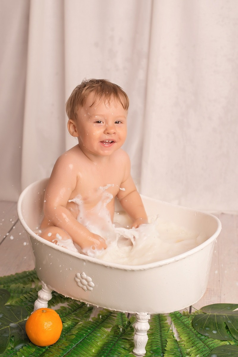 Молочные ванны. Выпускные альбомы в Тутаеве.Захарова Лариса