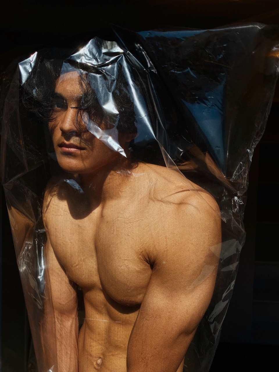 Современная концептуальная фотография о теле, уязвимости и идентичности. Визуальная практика на стиле честности, пост-иронии и искусства.Рекламная фотография, Концептуальная фотография, Современный художник, Психология, Коммерческий фотограф, Репортажный фотограф, Стрит фотография, Арт, Сюрреализм, Мобильная фотография, Снято на айфон, Дима Бурза