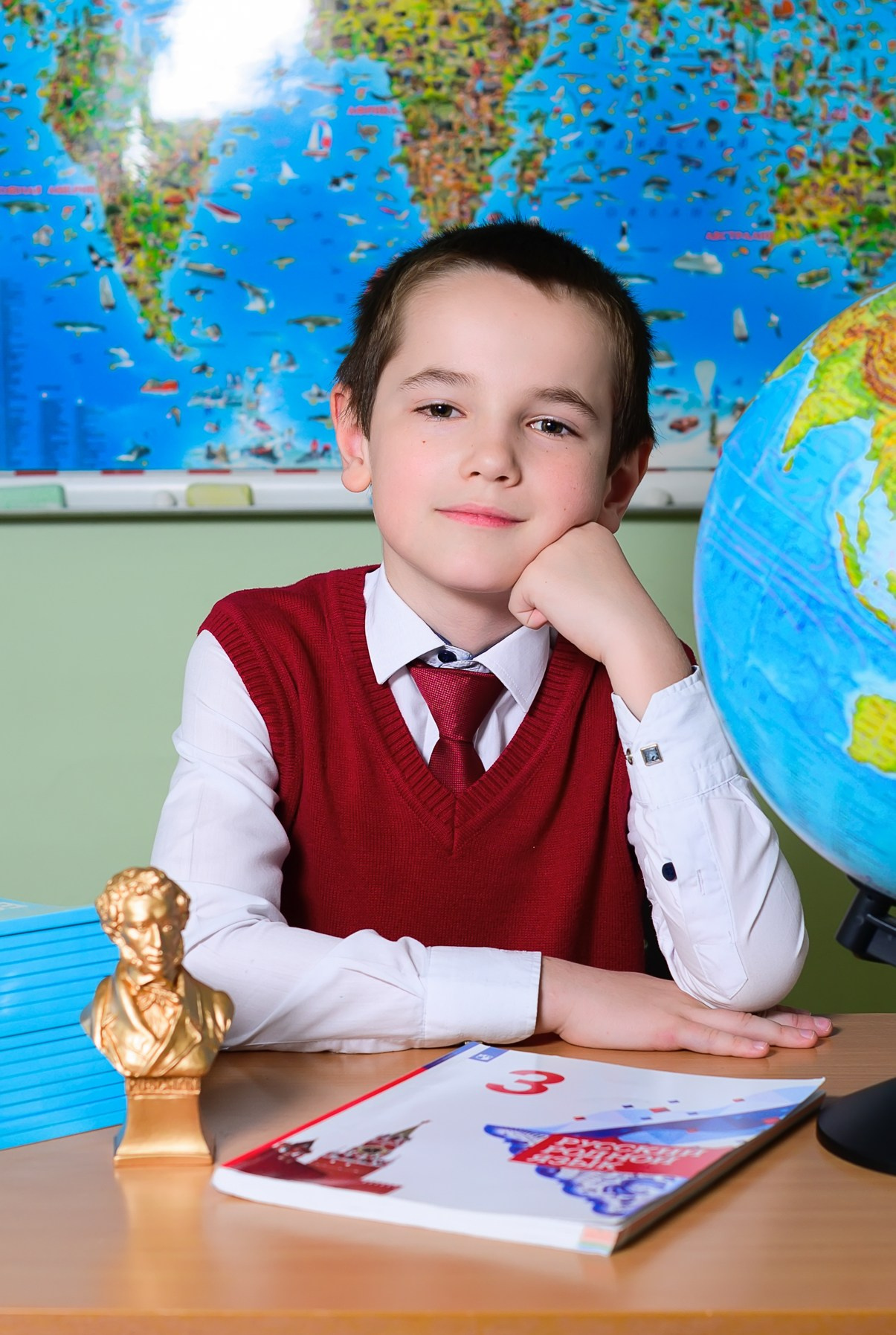 Портрет и общая фотография класса. Выпускной школьный альбом в Москве / Школьный фотограф Юлия Михайленко