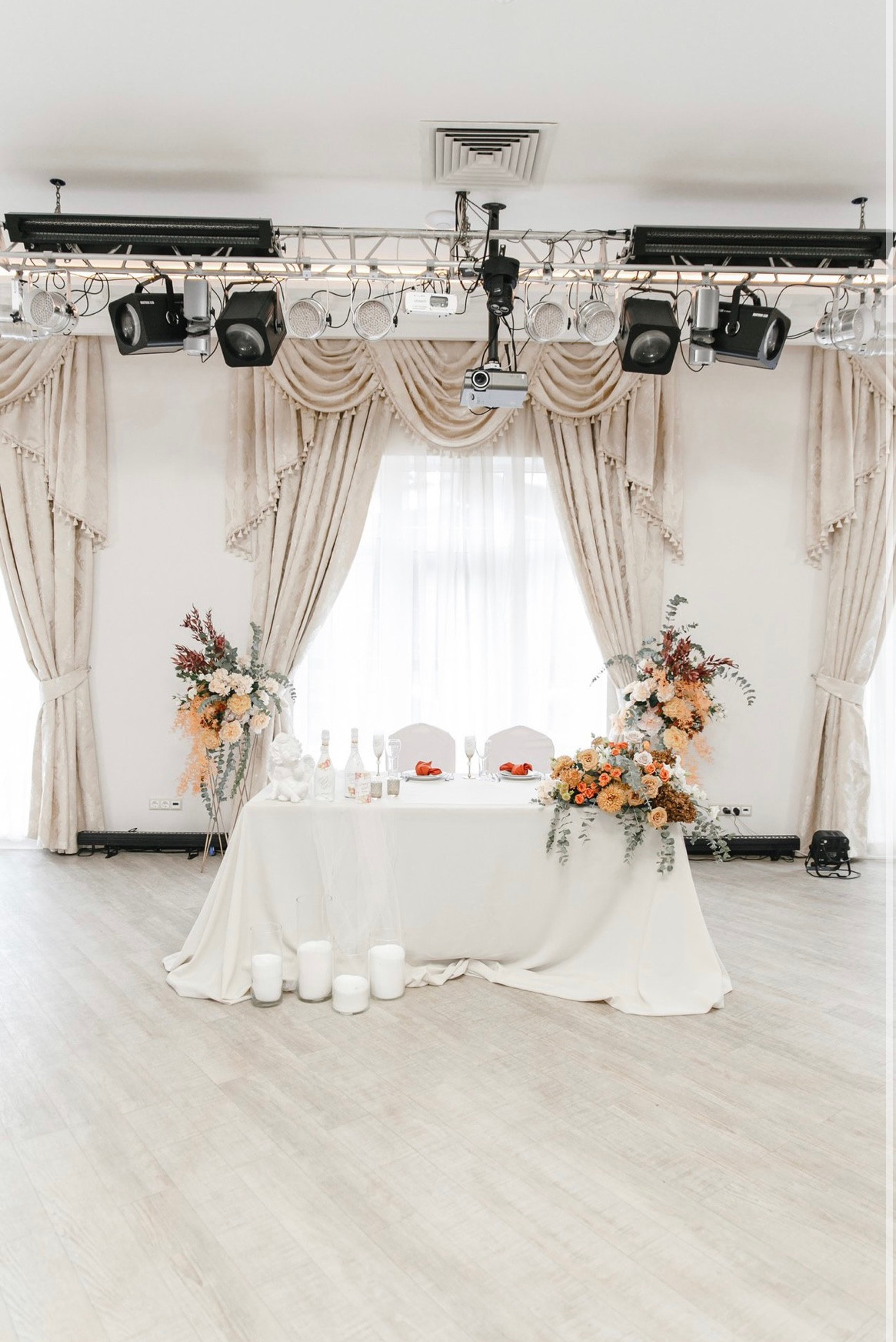 Фото. Банкетный комплекс и свадебное агенство "Александр Грин"