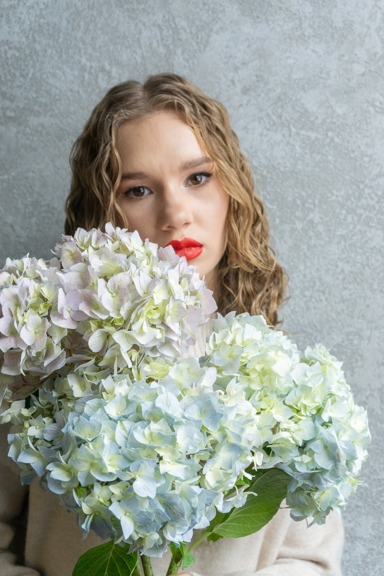 Лиза для «Цветочной лавки». Фотограф в Екатеринбурге Яна Круташова