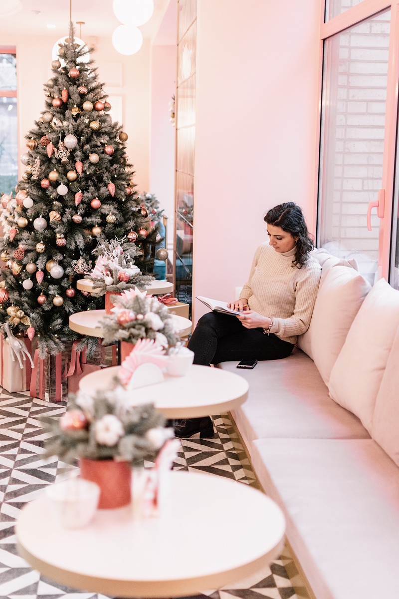 Фото в помещении. Майя Афзаал. Фотограф. Псков