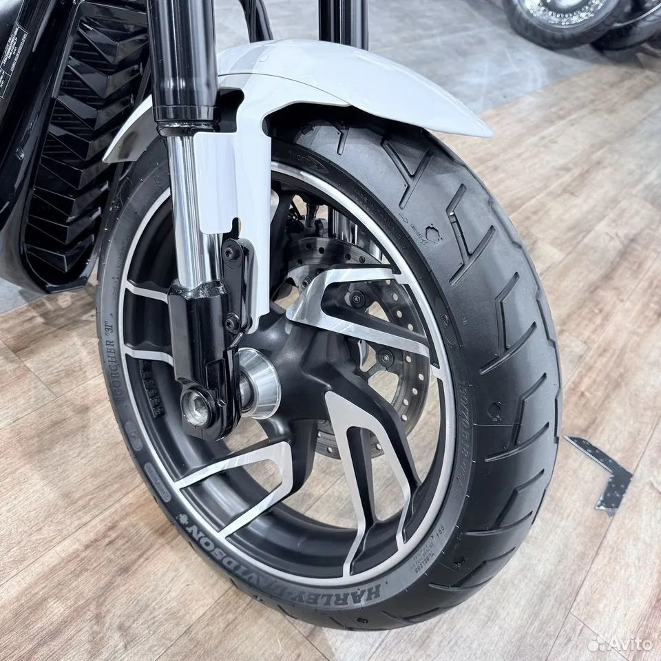 2021 Sport Glide АВS Сlub-Stylе Black&Whitе. Hello Davidson, Москва. Только хорошие мотоциклы…