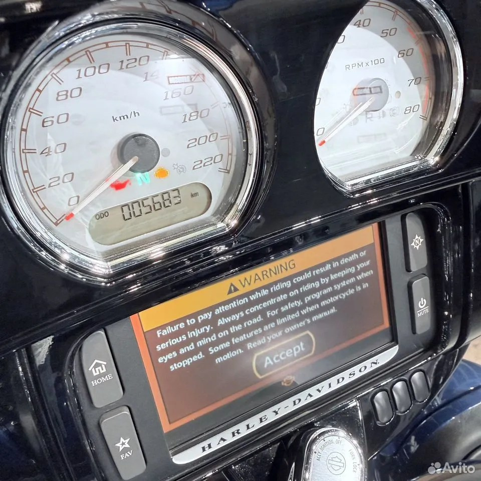 2018 Street Glide Sресiаl 115 Years Annivеrsаry Editiоn. Hello Davidson, Москва. Только хорошие мотоциклы…