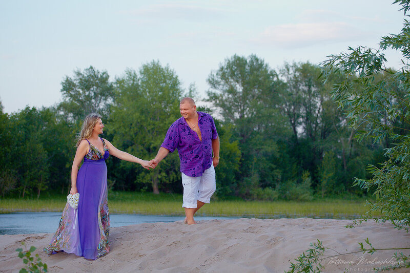 Фотосессия в ожидании малыша на Волге в Самаре. Фотограф Татьяна Малушкина