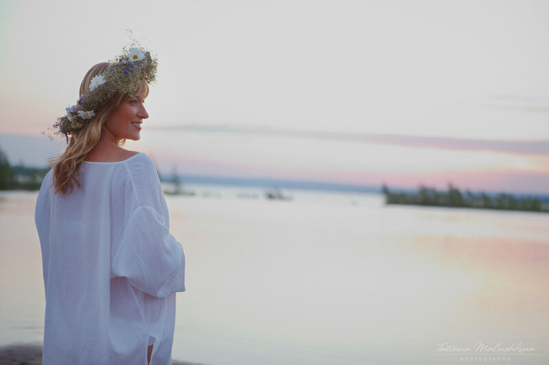 Фотосессия в ожидании малыша на Волге в Самаре. Фотограф Татьяна Малушкина