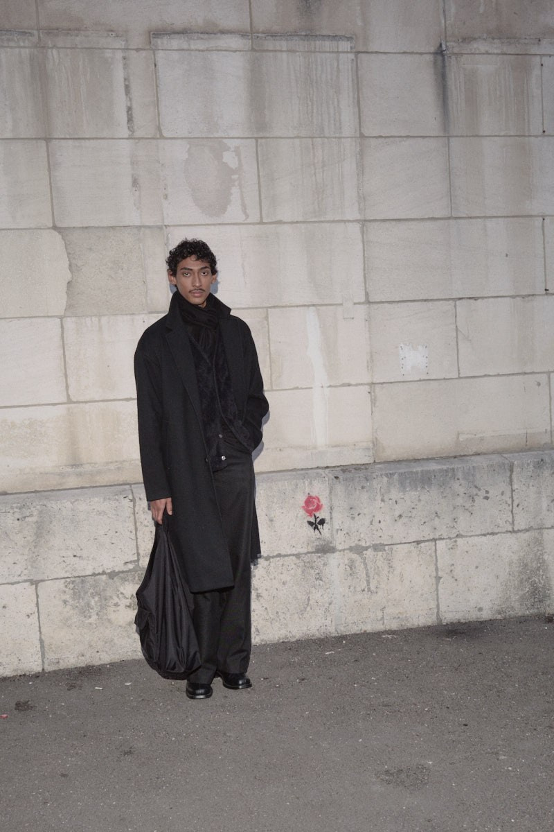 Showside. Eduard Savosin | Documentary & Portrait Photographer in Paris