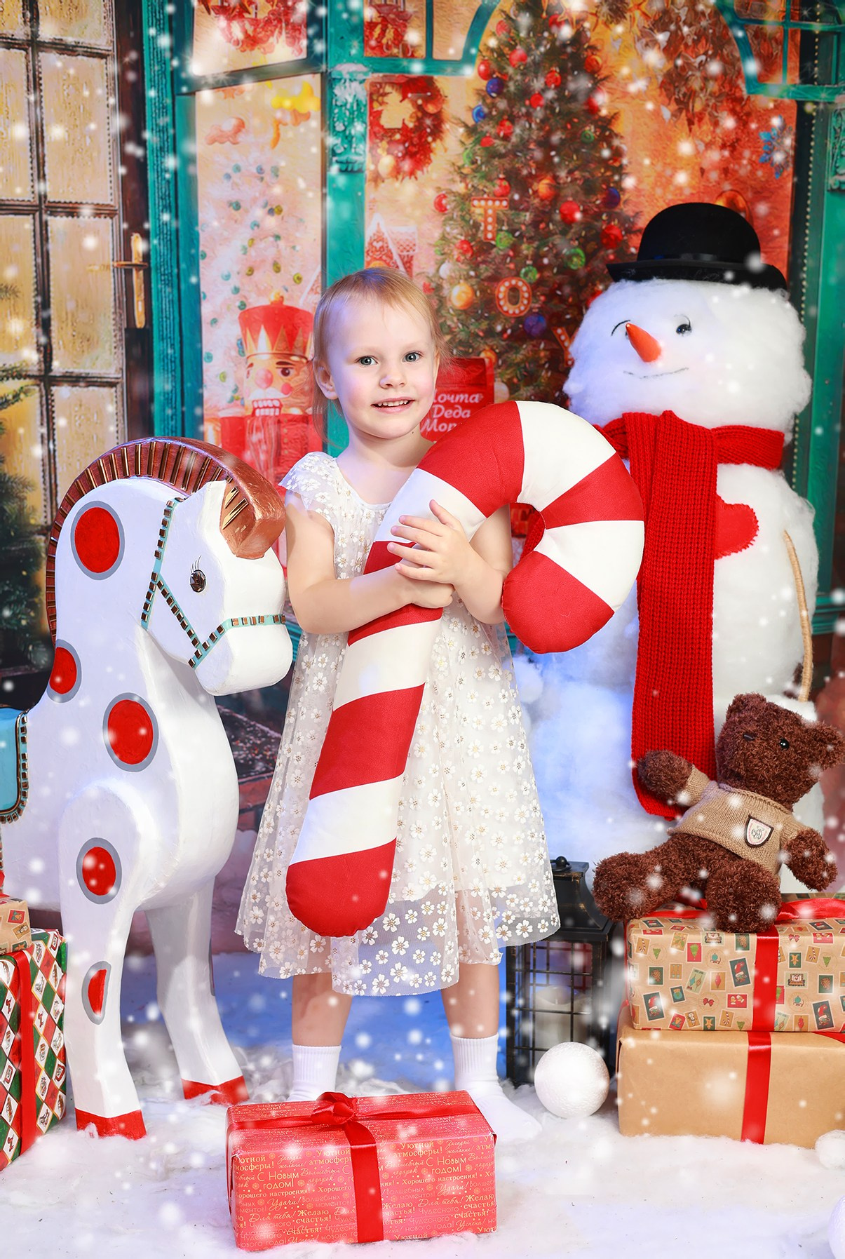 Магазин игрушек. Выпускные альбомы в Иваново в детский сад и школу. Александр и Светлана Янкины