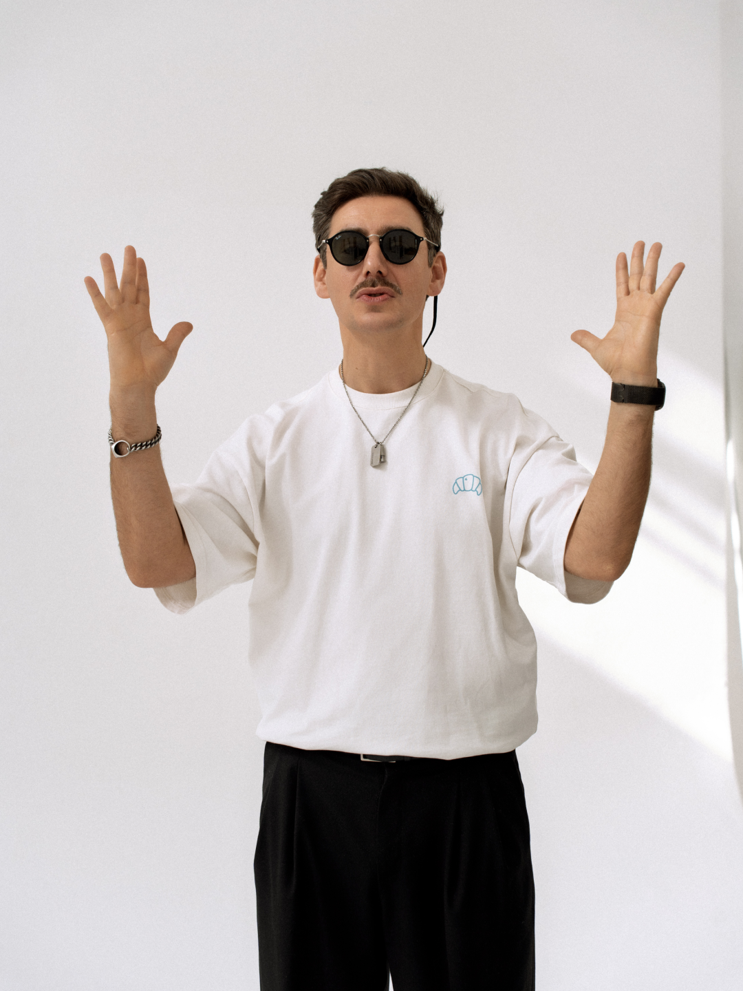 Григорий Соловьев. Антон Вельт, арт-директор, фотограф