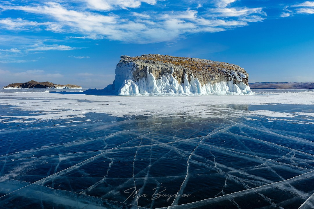 Зимний Байкал. Илья Буянов, гид по Байкалу, фотограф — baikalsky.com
