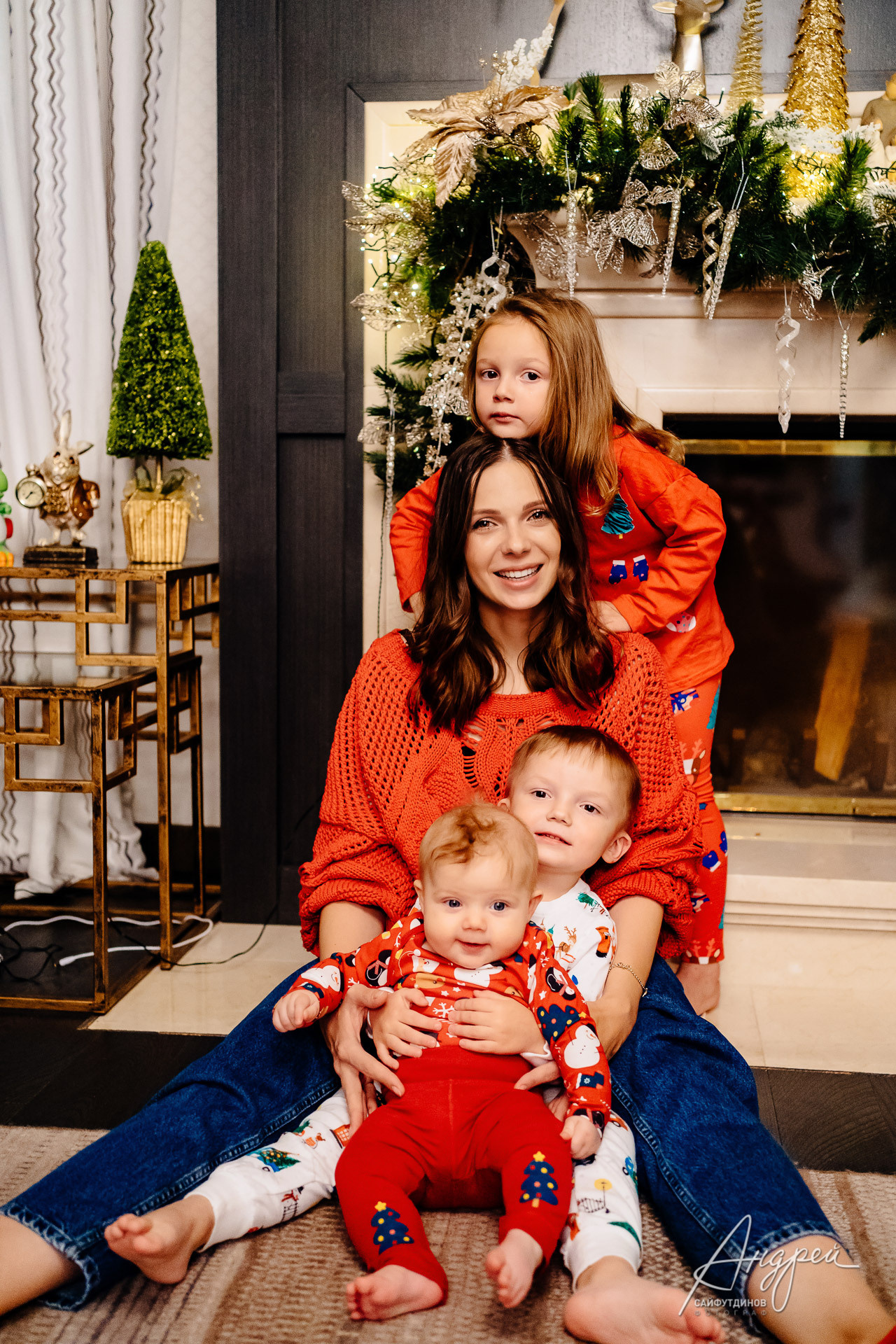 Домашняя новогодняя семейная фотосессия. Свадебный и семейный фотограф в Ростове-на-Дону. Андрей Сайфутдинов