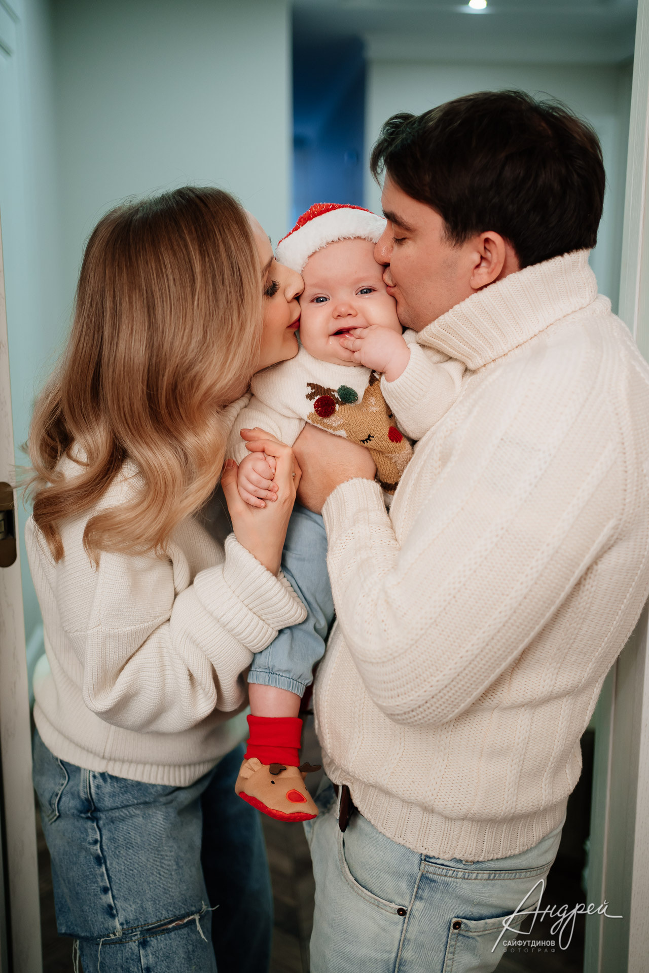 Домашняя новогодняя фотосессия. Фотограф Андрей Сайфутдинов. Свадебный и семейный фотограф в Ростове-на-Дону. Андрей Сайфутдинов