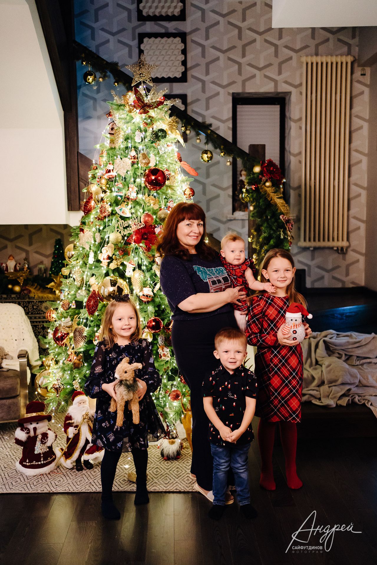 Домашняя новогодняя семейная фотосессия. Свадебный и семейный фотограф в Ростове-на-Дону. Андрей Сайфутдинов