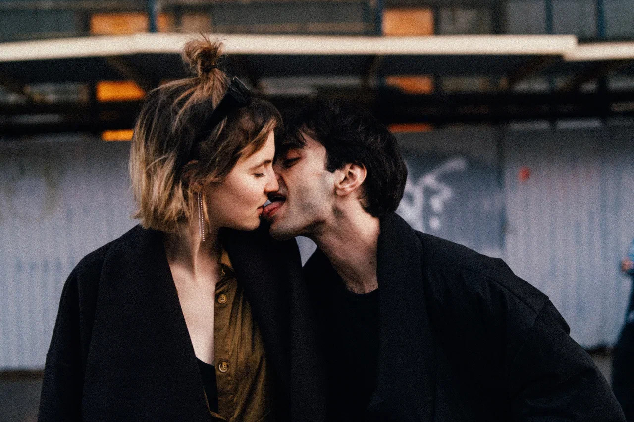 РУКИ ТВОИ ЦЕЛОВАЛ. Миша Снимет | твой фотограф