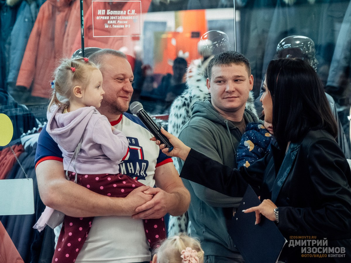 Открытие фотовыставки «Папа в кадре»