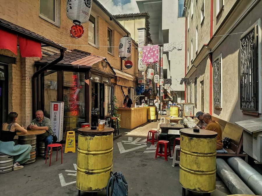 Локация в ресторане для фотосессии — авторский интерьер