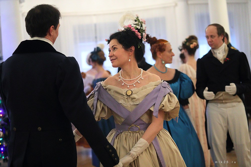 Рождественский бал. Mik25