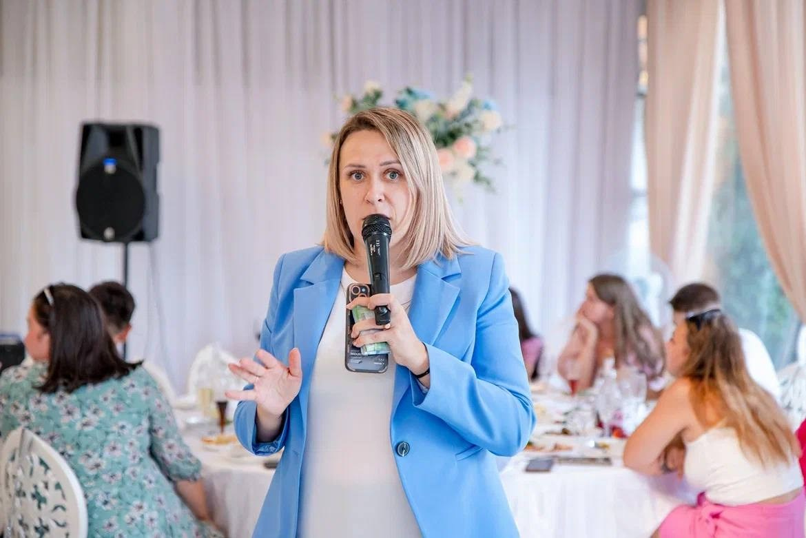 Ведущая праздников и мероприятий Ирина Гумерова