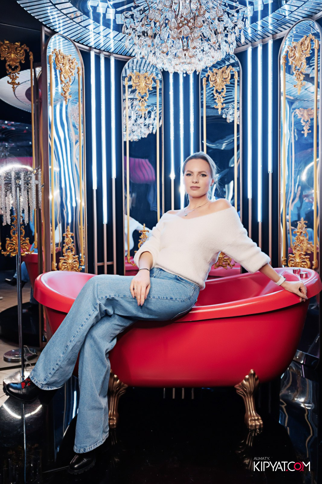 ЗАЯ, НА БИС. КИПЯТКОМ АЛМАТЫ!